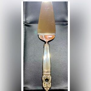 International Sterling Handled Royal Danish Pie Server